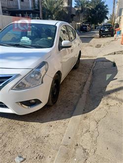 نيسان فيرسا